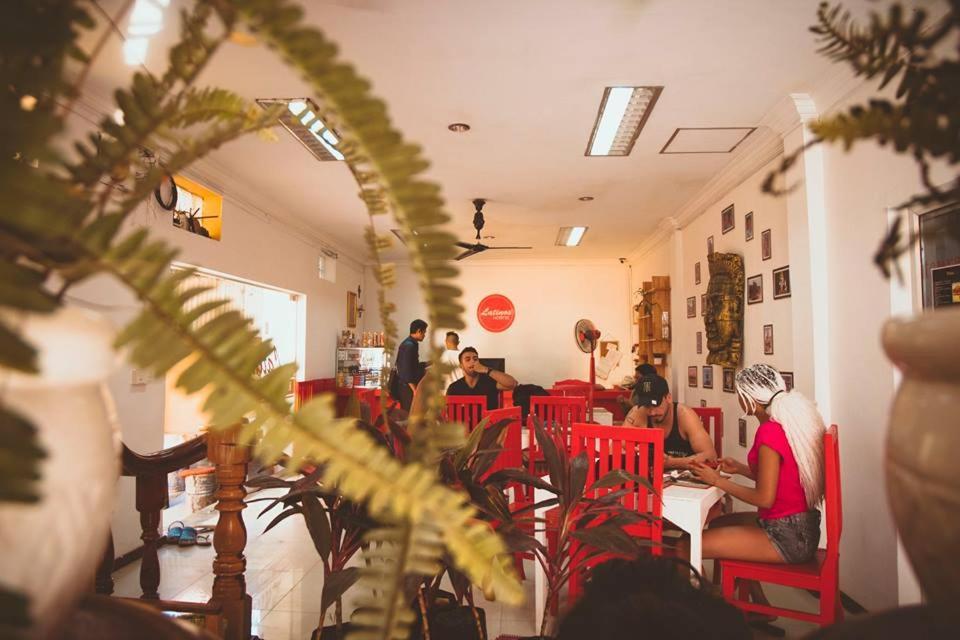 Latinos Hostel Siem Reap Eksteriør bilde
