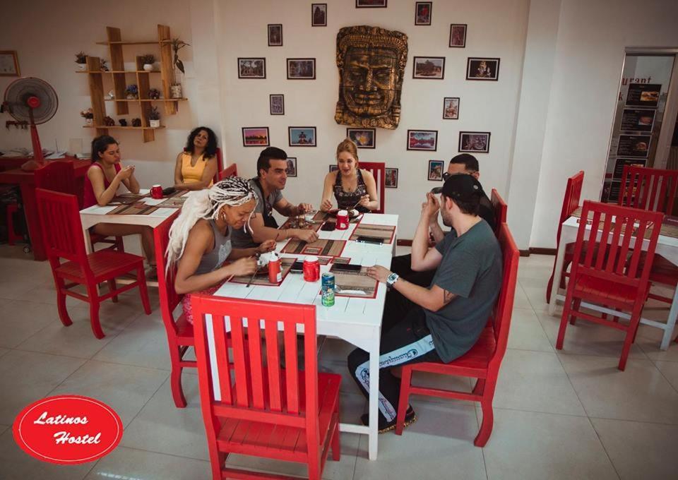Latinos Hostel Siem Reap Eksteriør bilde